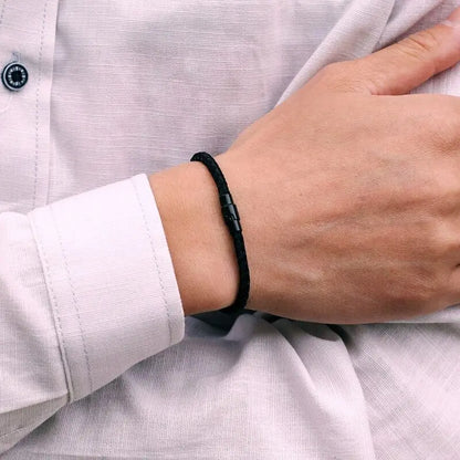 Pulsera Roja de la Suerte Unisex – Trenzada con Cuerda Keel y Micro Imán, Joyería de Pareja para Prosperidad y Protección