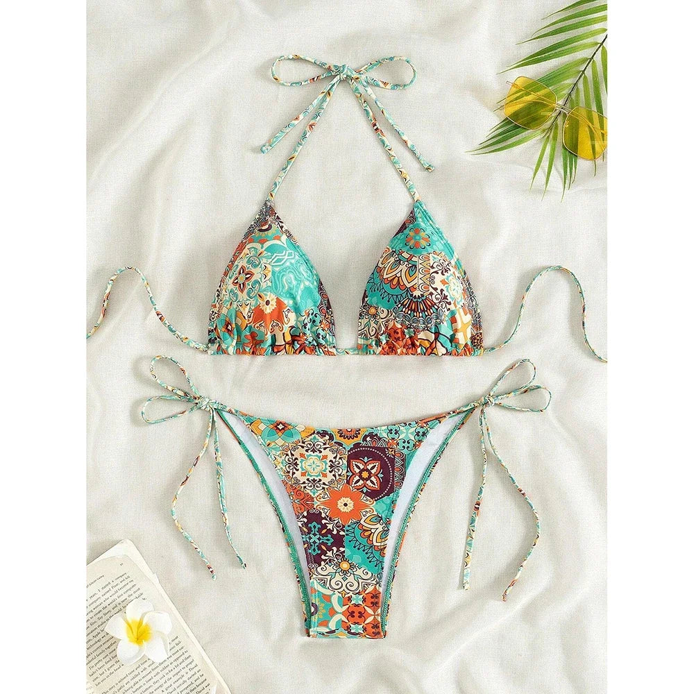 Bikini Micro Mujer 2025 | Floral Halter Thong Playa y Piscina