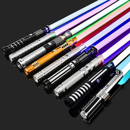 Sable de Luz RGB Metálico – Lightsaber de Juguete con Efectos Láser, Espada de Batalla y Lightstick Inspirado en Kpop