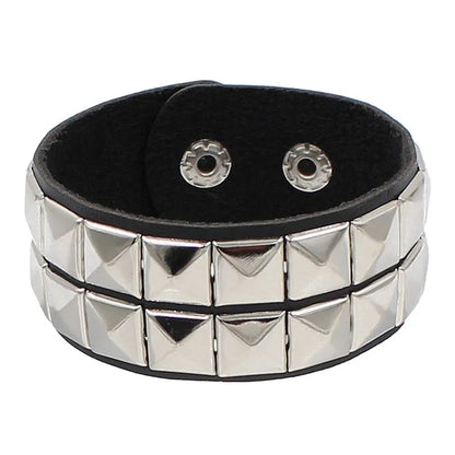 Pulsera Punk de Cuero PU con Tachuelas y Púas - Brazalete Ajustable Negro Unisex