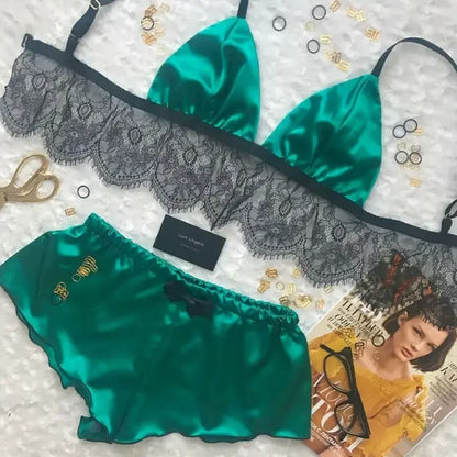 Conjunto Lencería Mujer 2025 | Bralette y Panty de Seda Satinada con Encaje