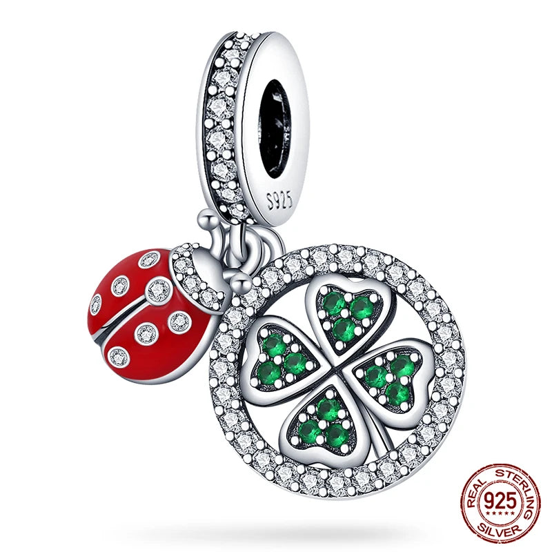 Charm de Plata S925 Mariquita de Siete Puntos y Trébol de la Suerte – Abalorio Colorido y Brillante para Pulseras Originales