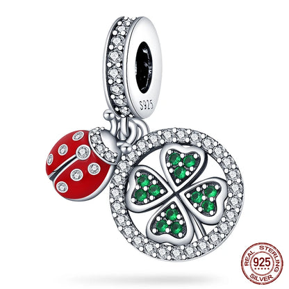 Charm de Plata S925 Mariquita de Siete Puntos y Trébol de la Suerte – Abalorio Colorido y Brillante para Pulseras Originales
