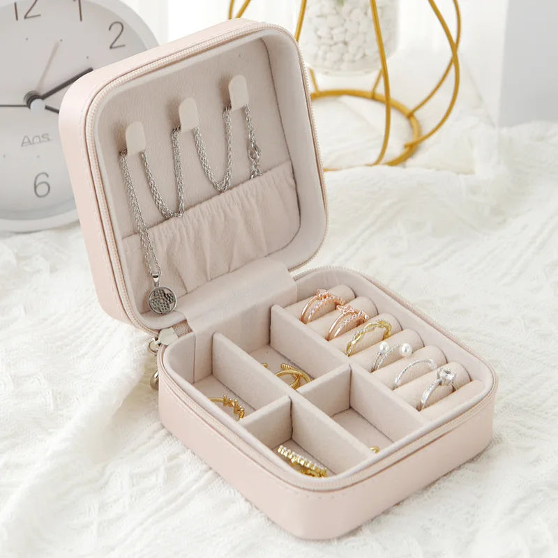 Caja de Almacenamiento de Joyería Portátil | Mini Estuche para Aretes, Anillos y Collares | Organizador de Viaje con Capas